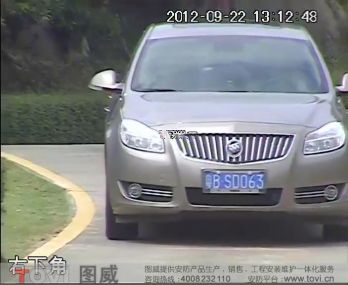 D1效果-模擬高清高速球山莊路口車輛監控效果錄像演示